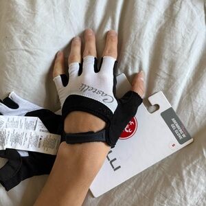 Women’s Castelly Cycling Gloves Size Small
